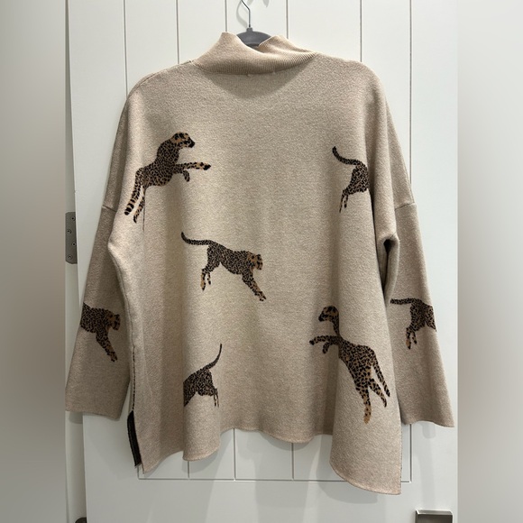 Entro Chic Animal Print Sweater - Picture 5 of 6